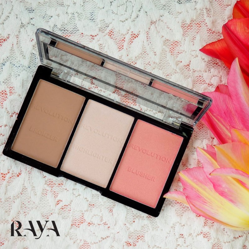 پلت رژگونه و هایلایتر و برانزر رولوشن Revolution Ultra Sculpt & Contour Kit - Ultra Fair C01